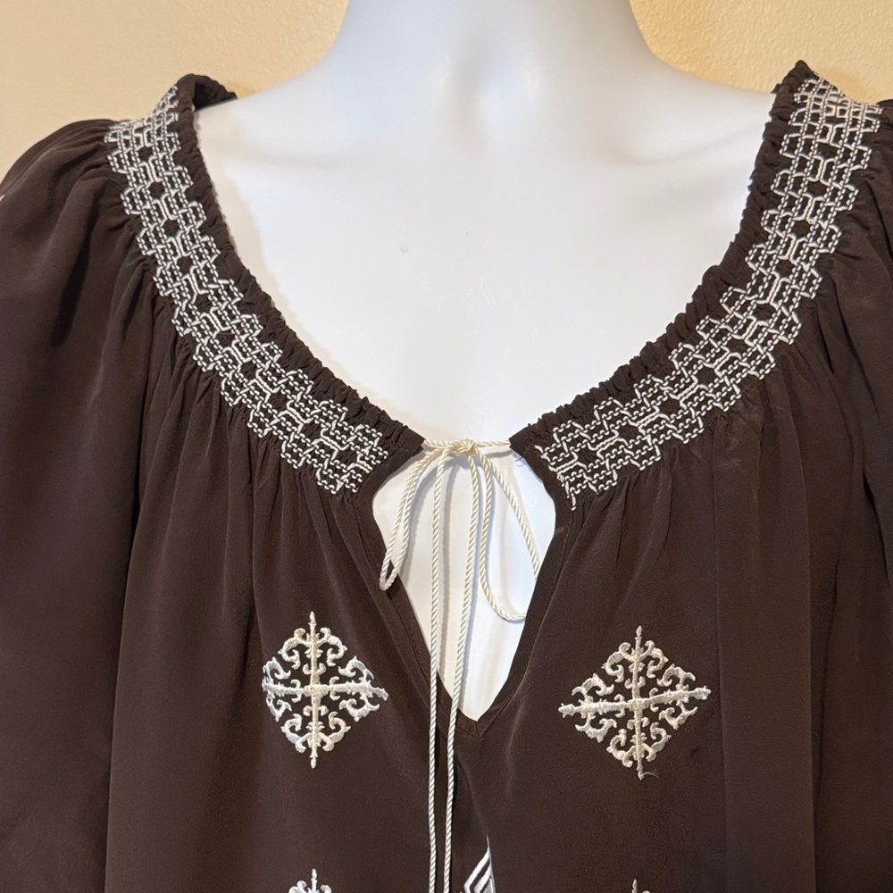 Karen Kane Brown Blouse with White Embroidery - Picture 4 of 10